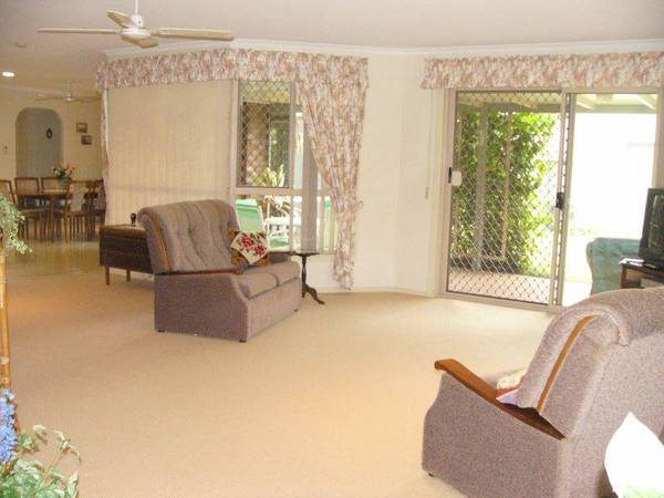 PERFECT PRESENTATION - A MUST HAVE Picture 2