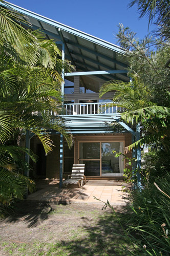 THE CREST 1 Picture 2