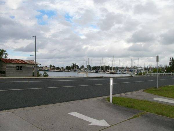 HARBOUR VIEW PLAZA - CHOICE OF TWO Picture 2