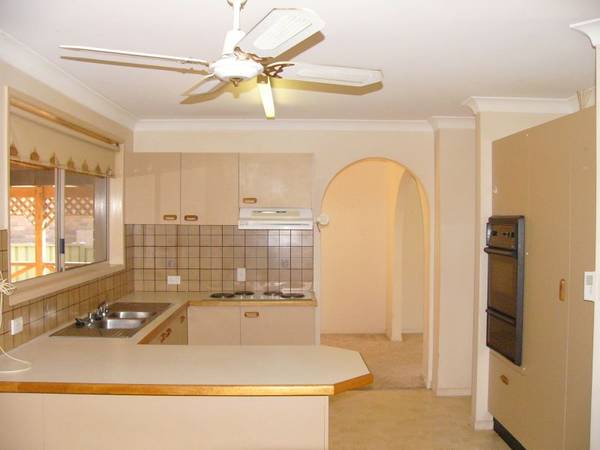 TOP STREET FOR THIS TOP HOUSE Picture 2