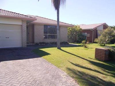 26 Admiralty Court, Yamba Picture