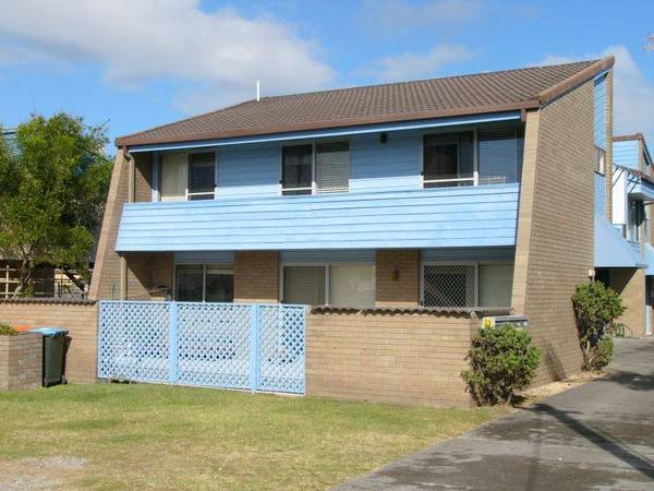 BRIMMING WITH CHARACTER Picture 1