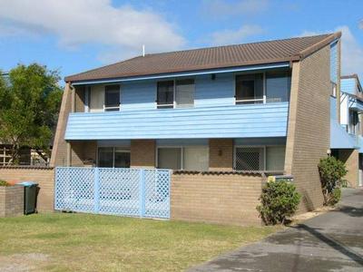 BRIMMING WITH CHARACTER Picture