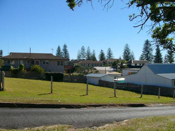 THAT PERFECT SPOT IN YAMBA Picture 1