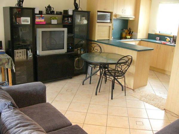 THE PRICE SAYS IT ALL Picture 2