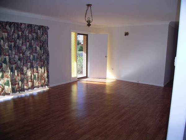 17 Harwood Street, Yamba Picture 3