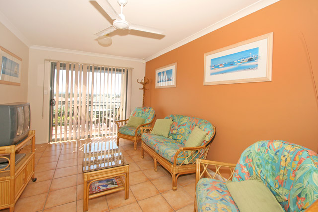 THE MERIDIAN 3 Picture 3