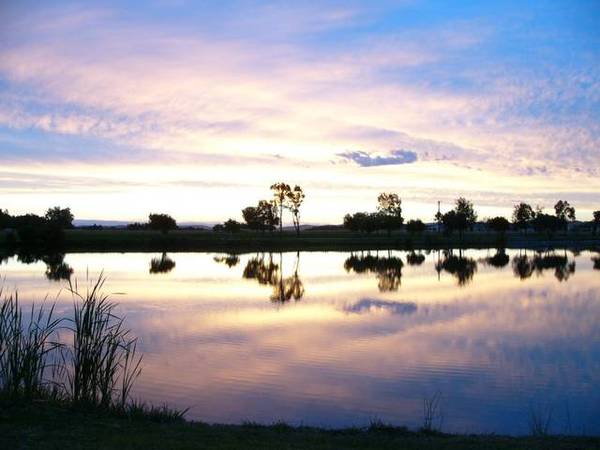 DECEASED ESTATE - BENEFICIARY WANTS IT SOLD! Picture 2