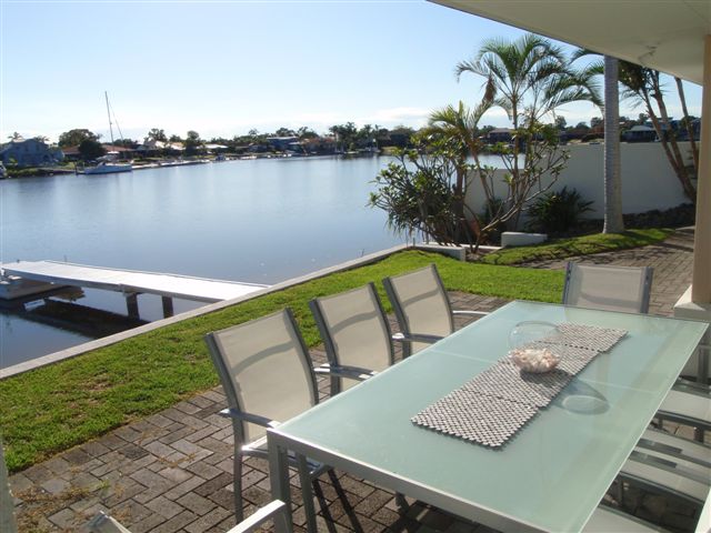 COOINDAH ON THE WATER Picture 3