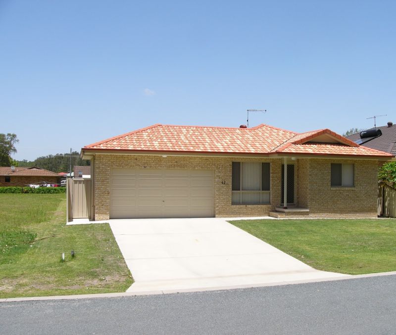 COMFORTABLE AND SECURE LIVING WITH LOWER ENERGY COSTS Picture 1