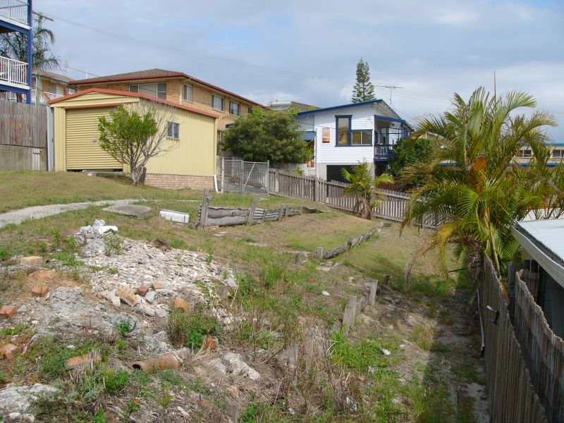 DA APPROVAL FOR DUPLEX OR SIMPLY BUILD YOUR OWN HOME Picture 3