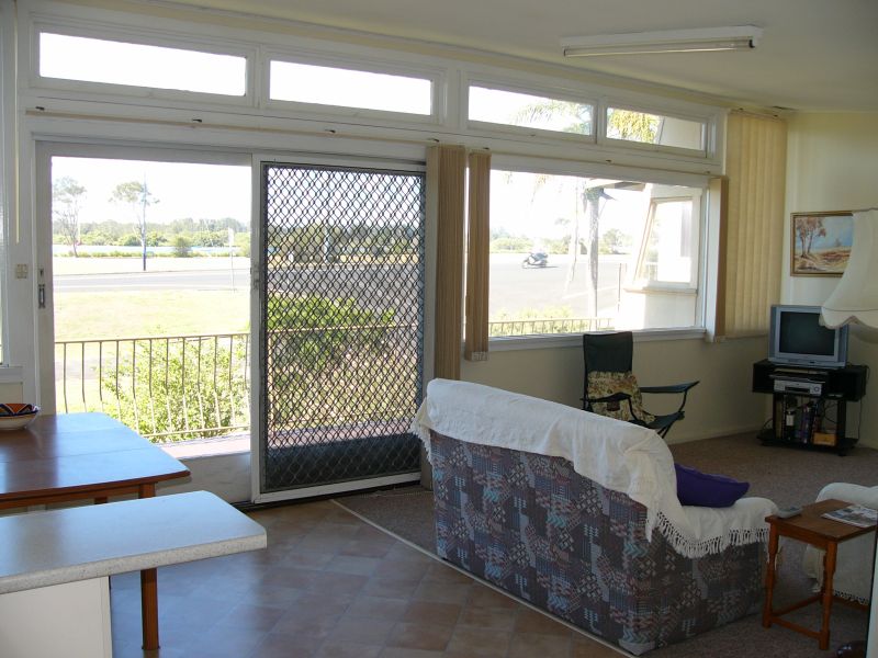 PERFECT POSITION - IDEAL OPPORTUNITY Picture 3