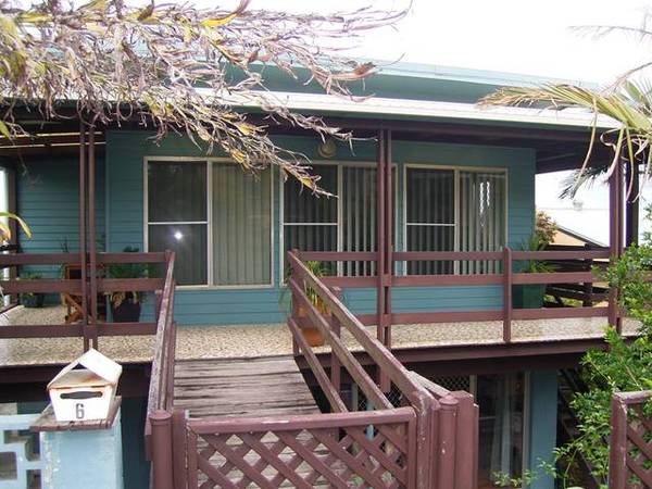 1/6 PIPPI STREET, YAMBA Picture 1