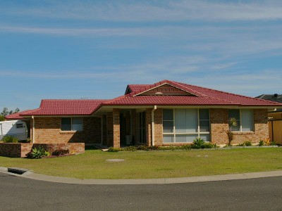 2/1 NEWPORT ISLAND CIRCUIT, YAMBA Picture