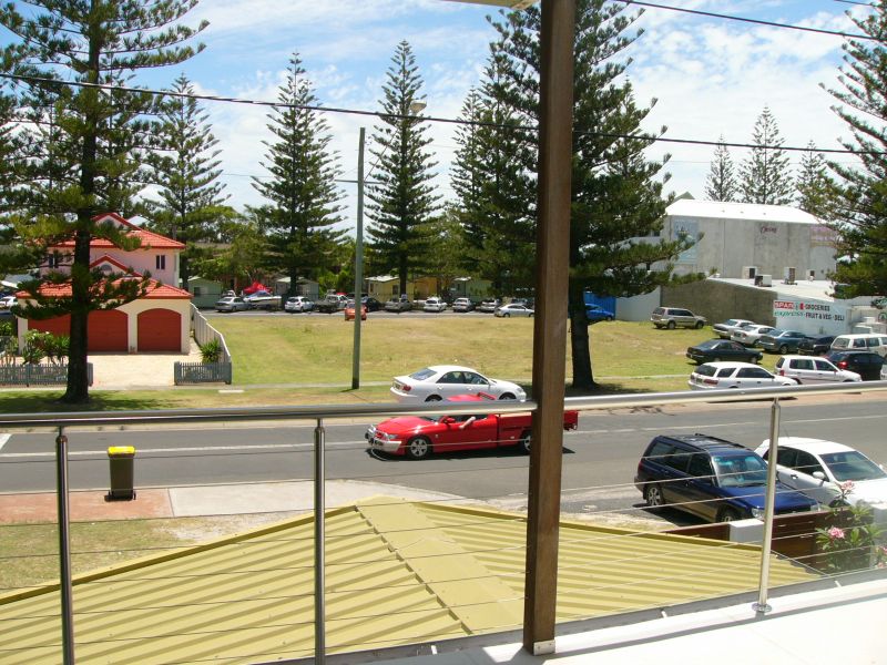 ULTIMATE YAMBA BEACH HOUSE Picture 2