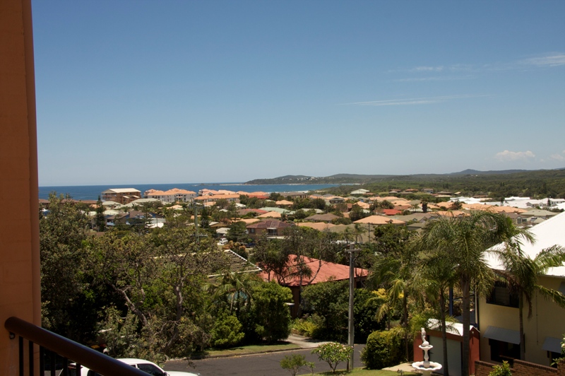 ULTIMATE LIFESTYLE, PLUS VIEWS, VIEWS & MORE VIEWS Picture 1