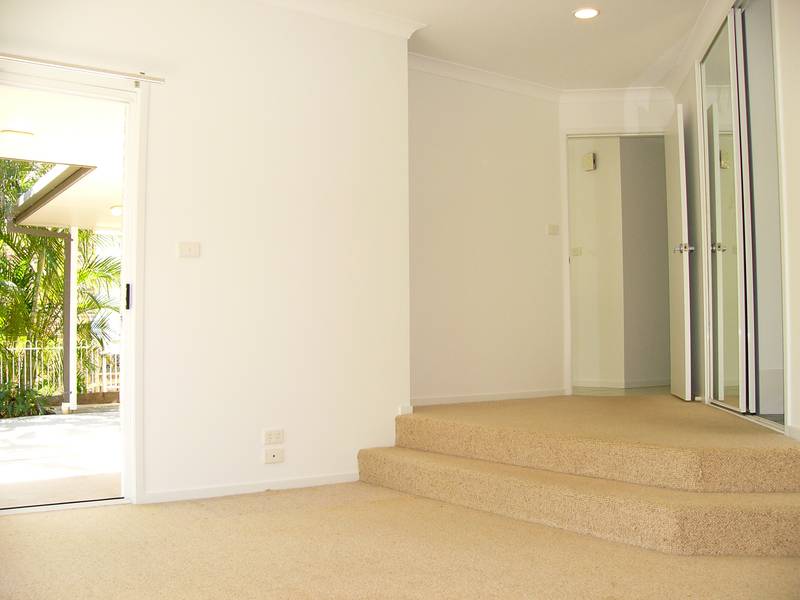 73 LAKES BOULEVARDE, WOOLOWEYAH Picture