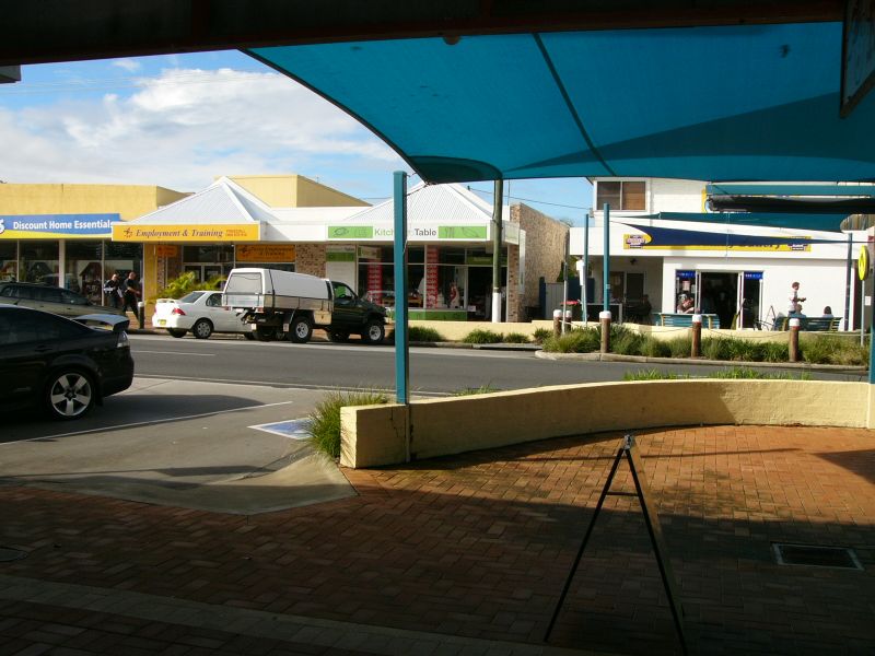 OWNER OCCUPIERS OR INVESTORS - TAKE NOTE .... Picture 2