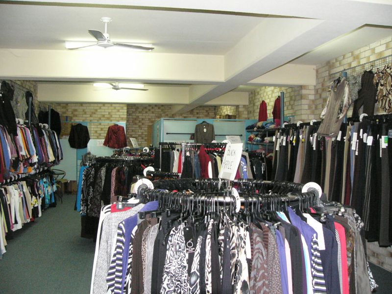 OWNER OCCUPIERS OR INVESTORS - TAKE NOTE .... Picture 2