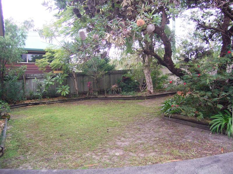 RENT REDUCED!!! Now $325 per week Picture 2