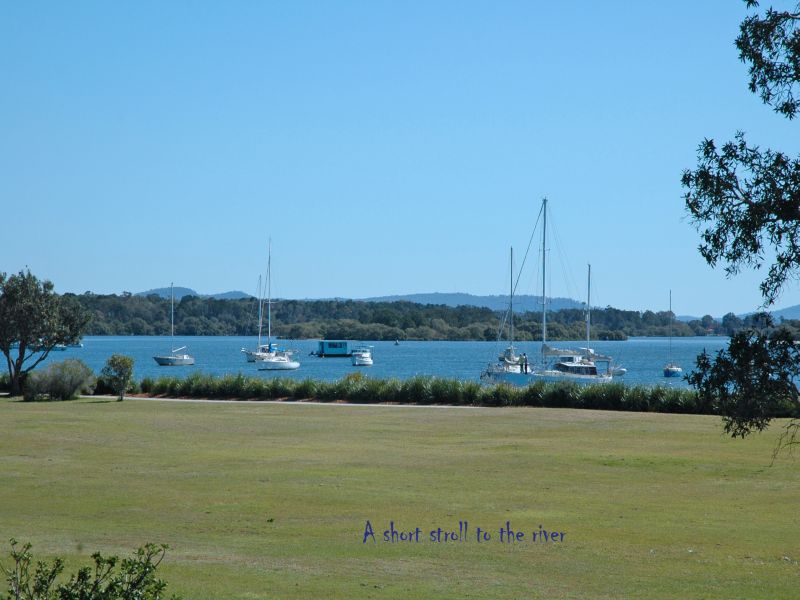 YAMBA'S MOST DESIRED LOCATION CAN BE YOUR ADDRESS Picture 2