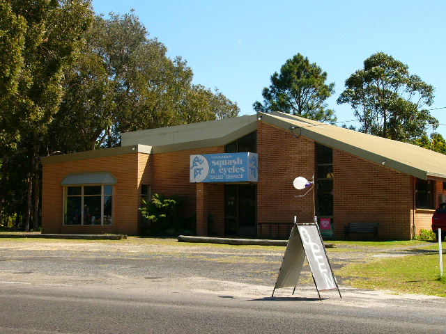 YAMBA SQUASH & CYCLE CENTRE Picture 1