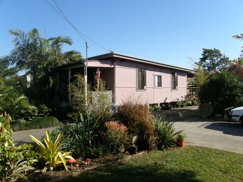 SIGN YOUR OWN DECLARATION OF INDEPENDENCE Picture 1