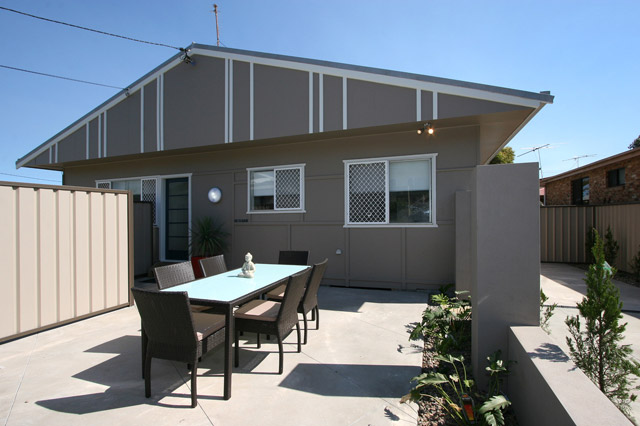 YAMBA DAZE - SUNRISE Picture 3