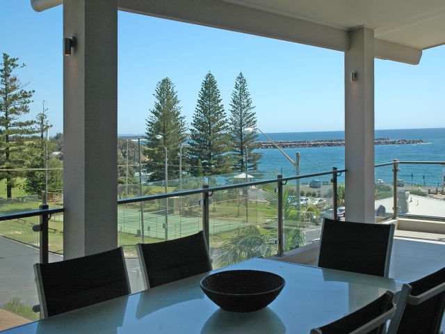 BIMBADEEN PENTHOUSE - UNIT 1 Picture 2