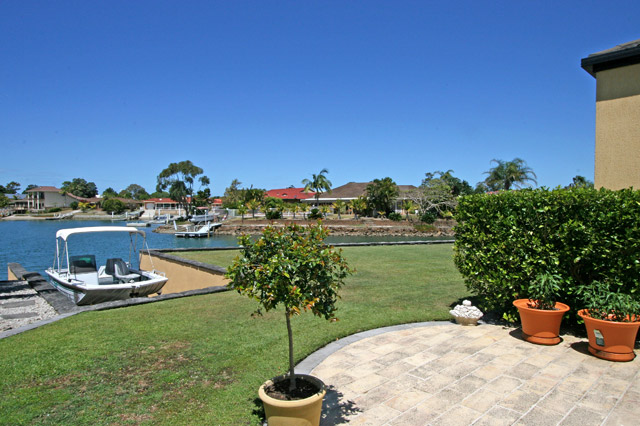 CLEAR BLUE WATER Picture 2