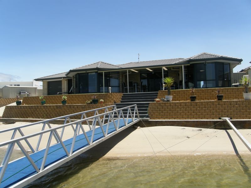 GET TO WHERE THE RIVER RUNS ... Picture 2