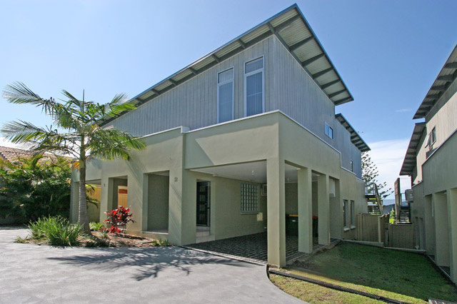 ANGOURIE BLUE 2 Picture 1