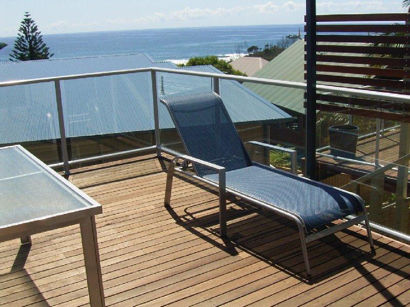 ANGOURIE BLUE 4 Picture 1