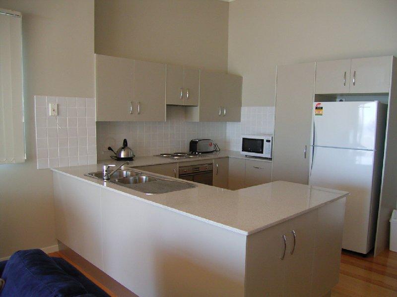 ANGOURIE BLUE 4 Picture 2