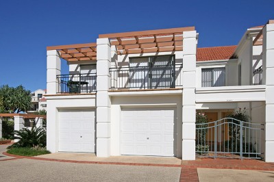 BREAKERS 2 Picture BREAKERS 2 Picture