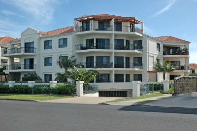 BREAKERS 8 Picture BREAKERS 8 Picture