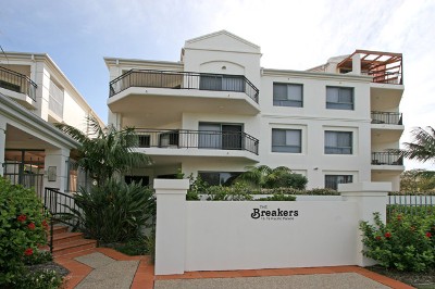 BREAKERS 1 Picture BREAKERS 1 Picture