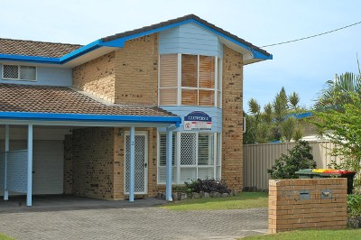 CLIPPERS 2 Picture CLIPPERS 2 Picture