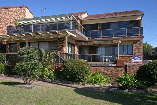 DONCASTER 1 Picture 1