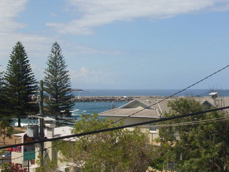 DONCASTER 3 Picture 3