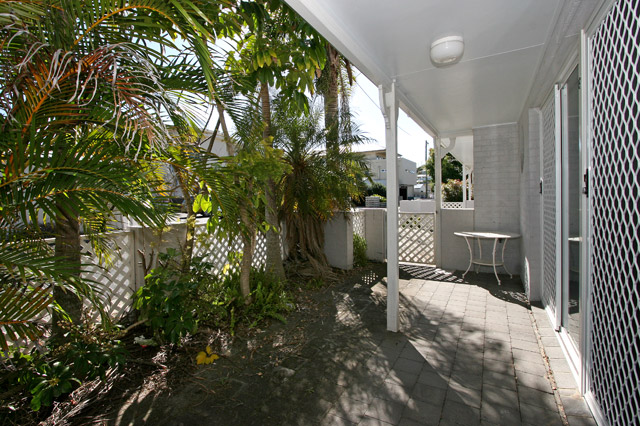 GREYSTANES 6 Picture 1