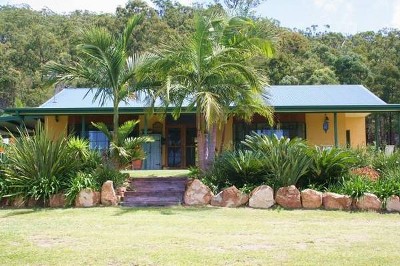 LIFESTYLE CHANGE, TOURIST RESORT TO FARMER, YOU CHOOSE Picture LIFESTYLE CHANGE, TOURIST RESORT TO FARMER, YOU CHOOSE Picture