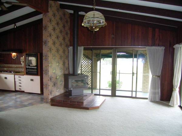 AVAILABLE MID FEBRUARY 2010 Picture 3