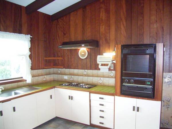 AVAILABLE MID FEBRUARY 2010 Picture 2