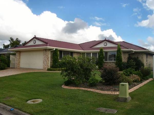 FLAWLESS FAMILY HOME Picture 1