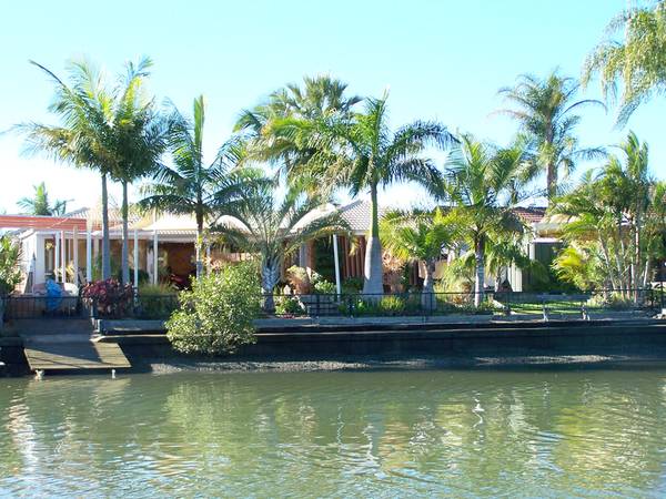 The Magic of a Waterfront Lifestyle Picture 3