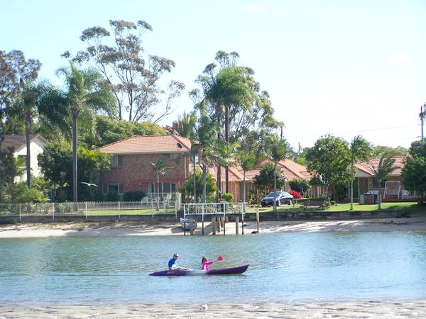 Waterfront Townhouse Picture 1