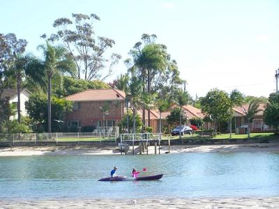 Waterfront Townhouse Picture Waterfront Townhouse Picture