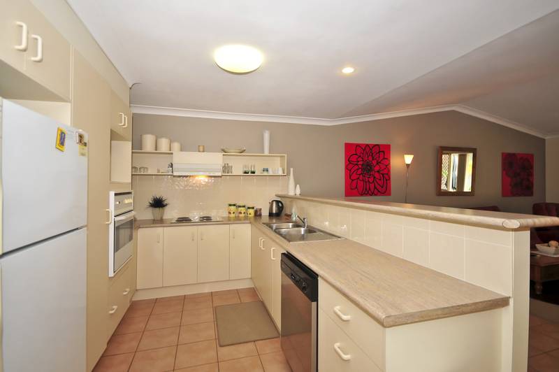 Comfort In Currumbin Cul De Sac! Picture