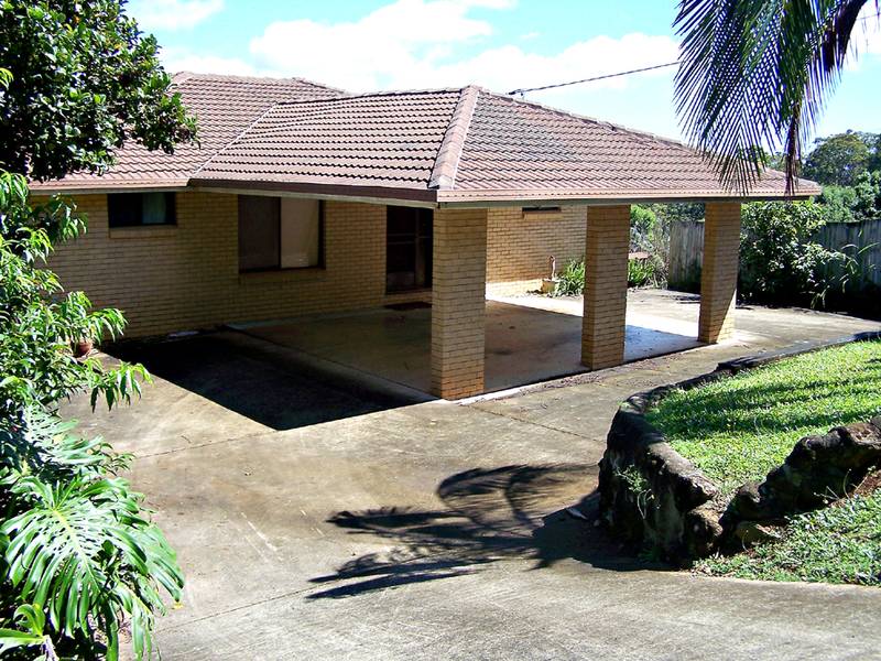 Dual Accommodation - Country Living Picture 2